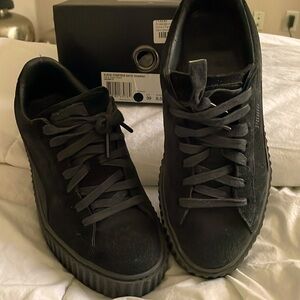 Fenty Suede Creepers Satin, Black